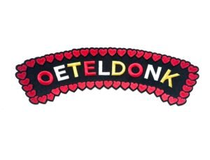 Oeteldonk hartjes rugembleem van 25 x 8 cm op carnavalsjas