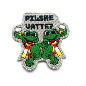 Pilkse Vatten Oeteldonk embleem van 7 x 6,2 cm op carnavalsjas