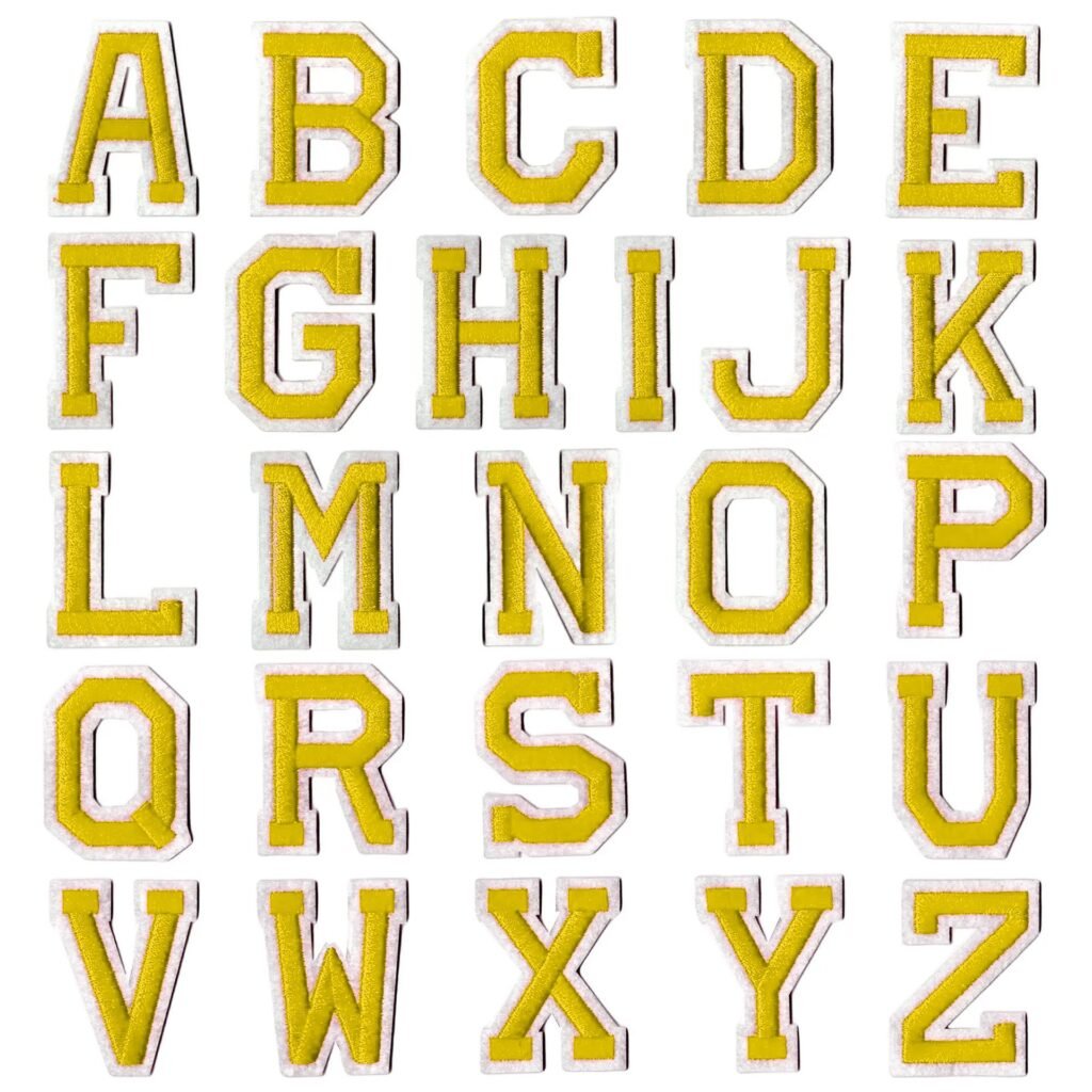 Geborduurde letter emblemen geel A t/m Z, 5 cm
